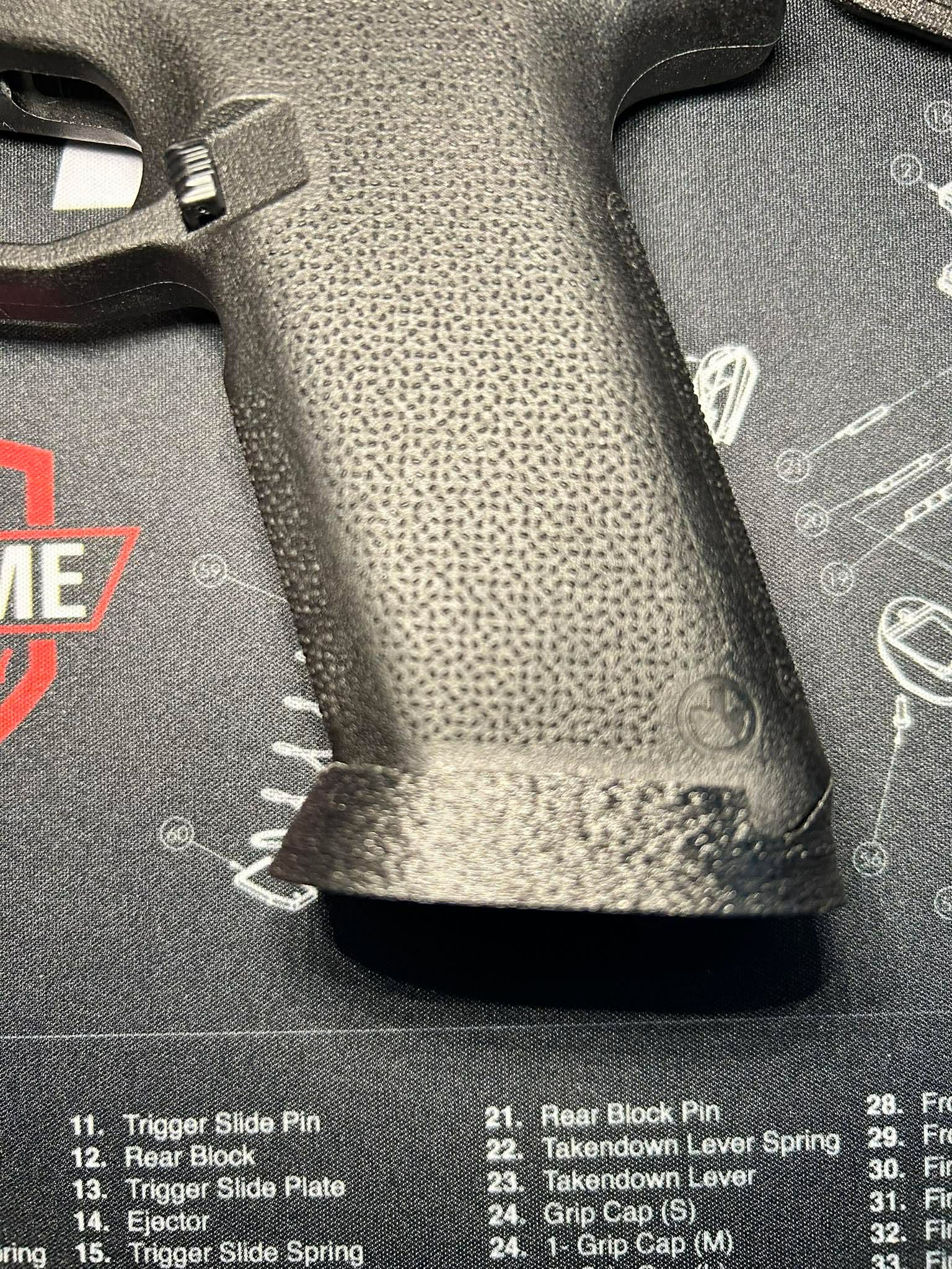 RXM Full-Size Flared Magwell Carbon Fiber (Large Frame)